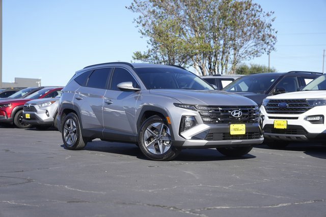 Used 2025 Hyundai Tucson SEL image 2
