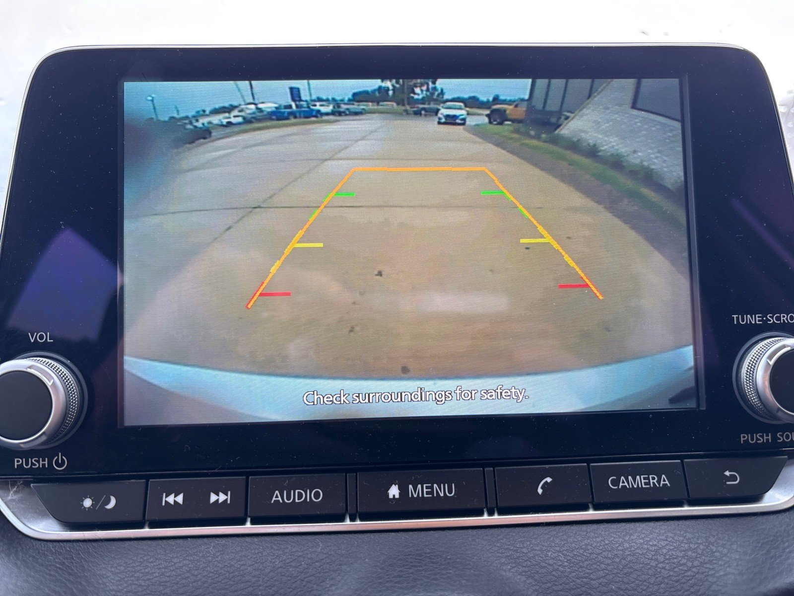Used 2022 Nissan Sentra SV FWD image 17