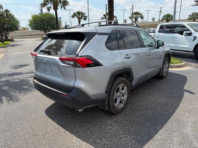 Used 2025 Toyota RAV4 XLE AWD/4WD image 6