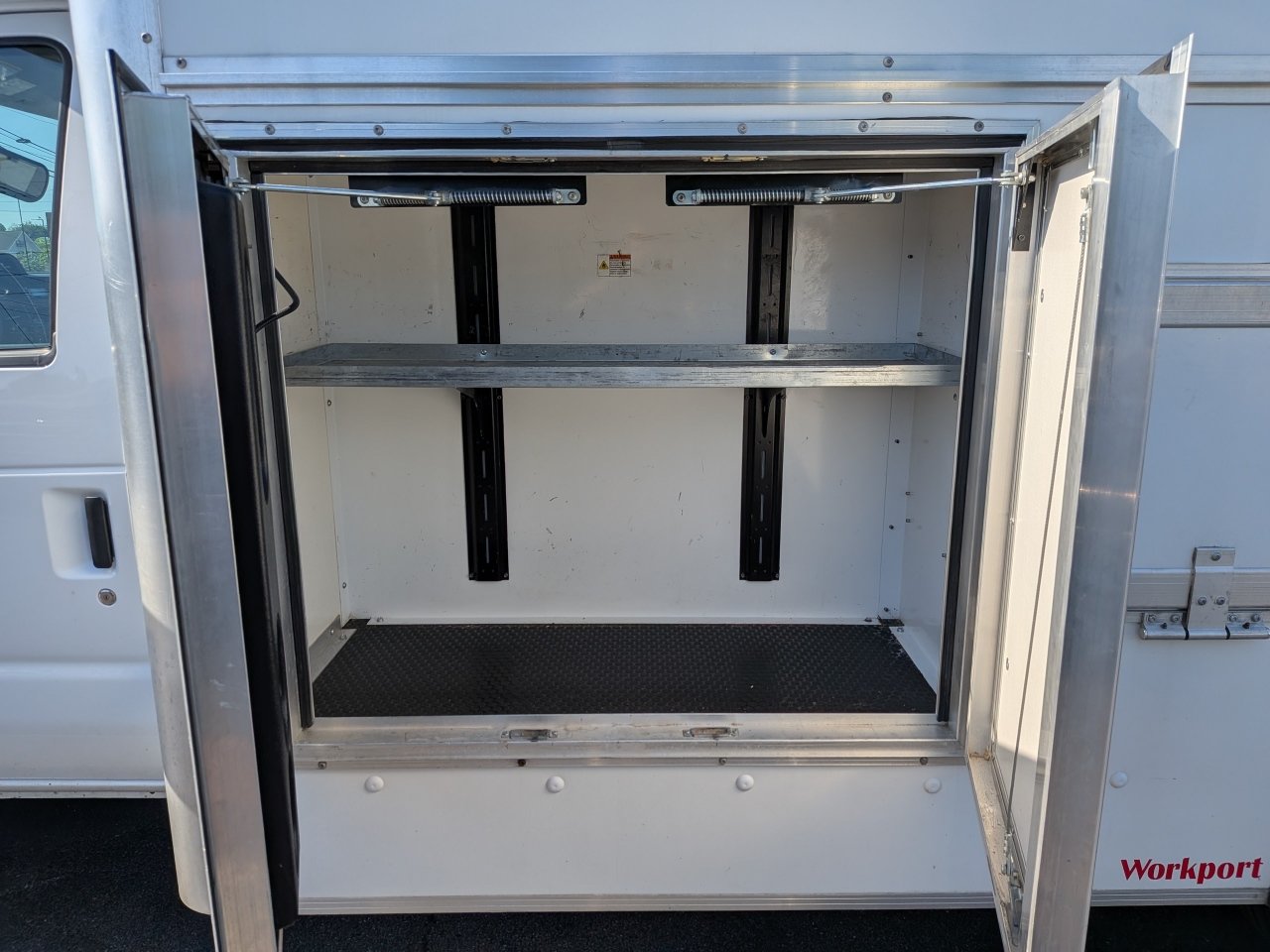 Certified 2022 Ford E-450 and Econoline 450 Super Duty w/ Power Windows & Locks Group RWD image 14