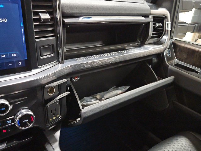 Certified 2024 Ford F250 Lariat w/ Chrome Package AWD/4WD image 35