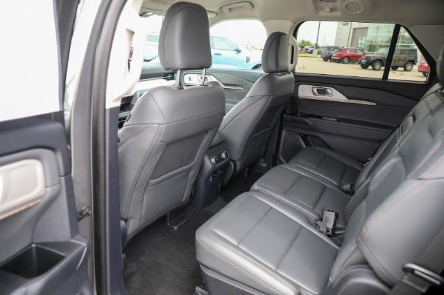 Certified 2025 Ford Explorer Active w/ Active Comfort Package AWD/4WD image 31