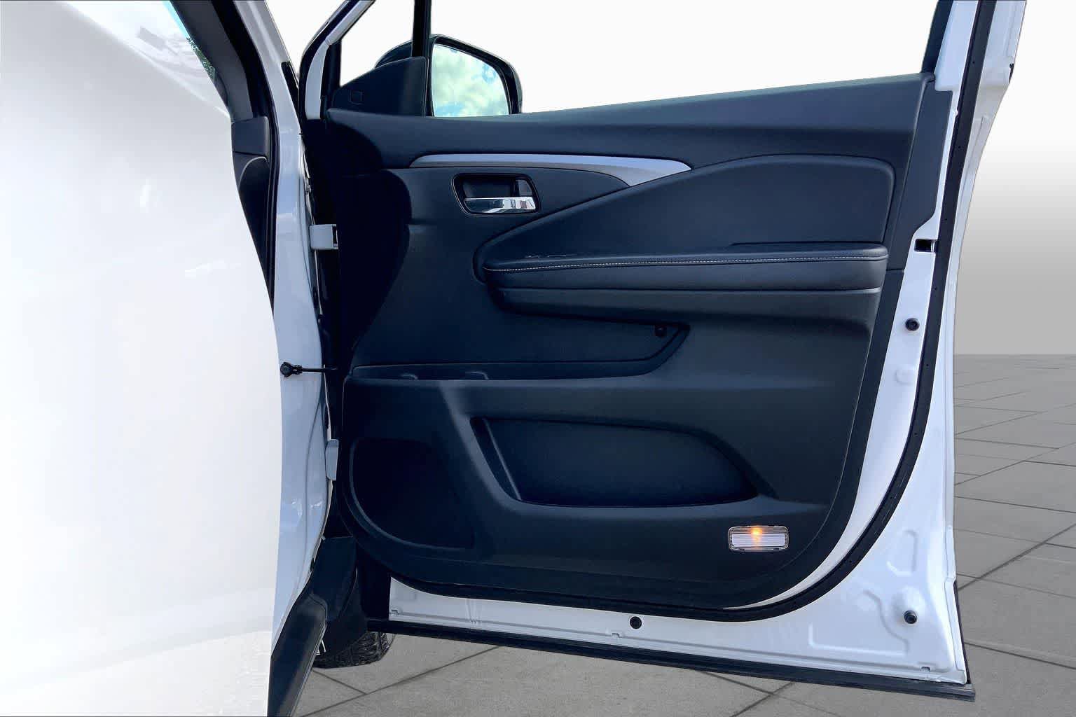Used 2023 Honda Ridgeline RTL-E image 23