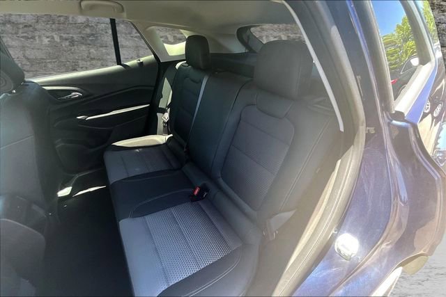 Used 2024 Chevrolet Trax LT w/ Driver Confidence Package FWD image 21