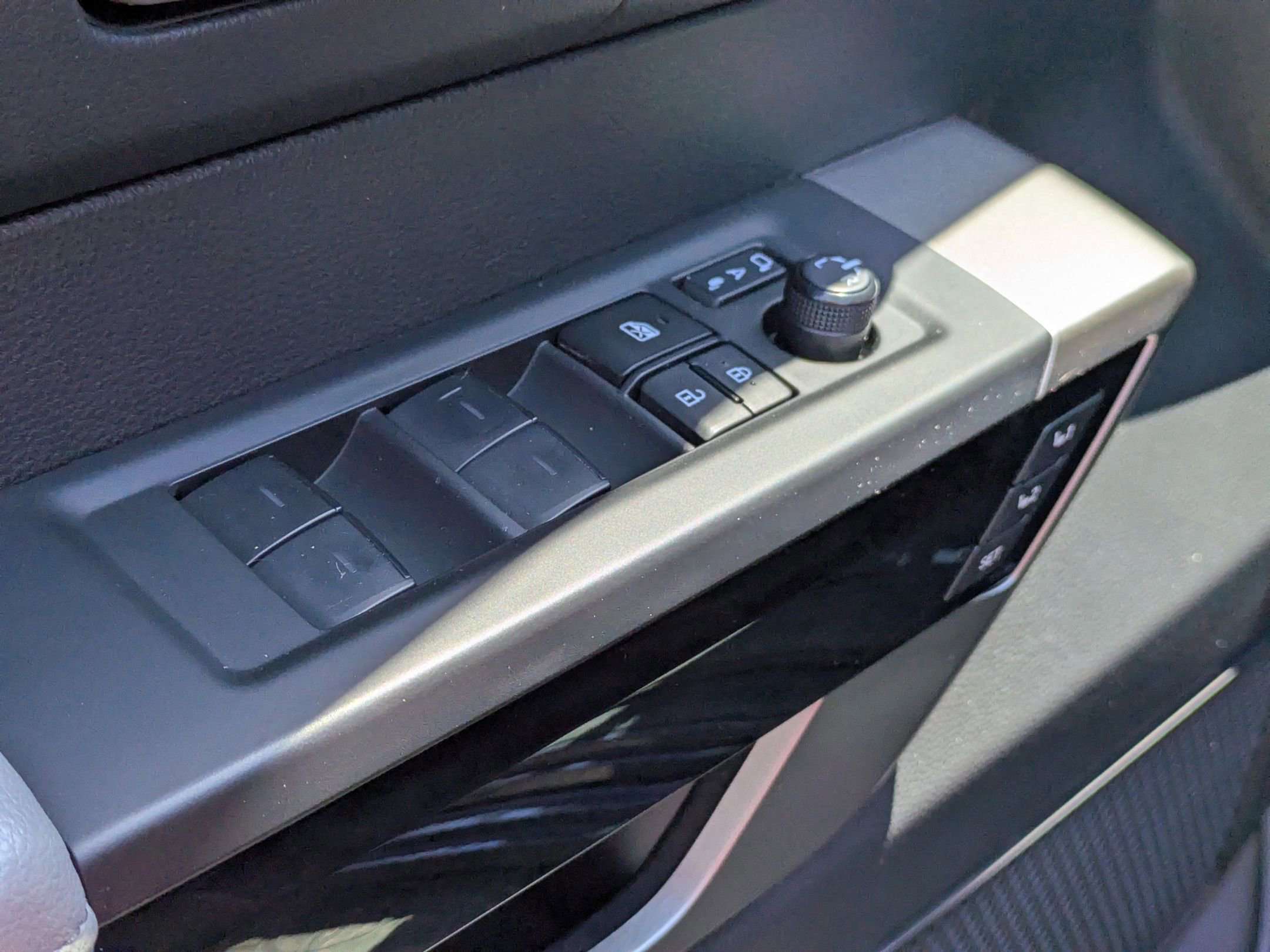 Used 2024 Toyota Tundra Limited w/ TRD Off-Road Package AWD/4WD image 11