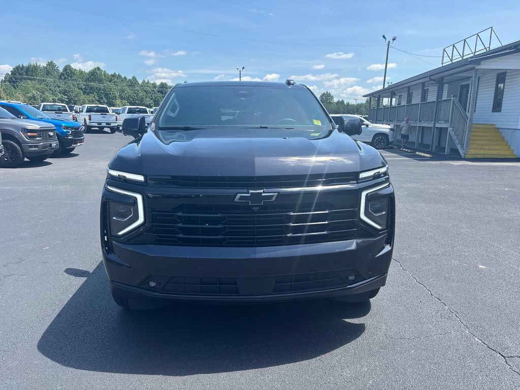 Used 2025 Chevrolet Tahoe RST AWD/4WD image 2