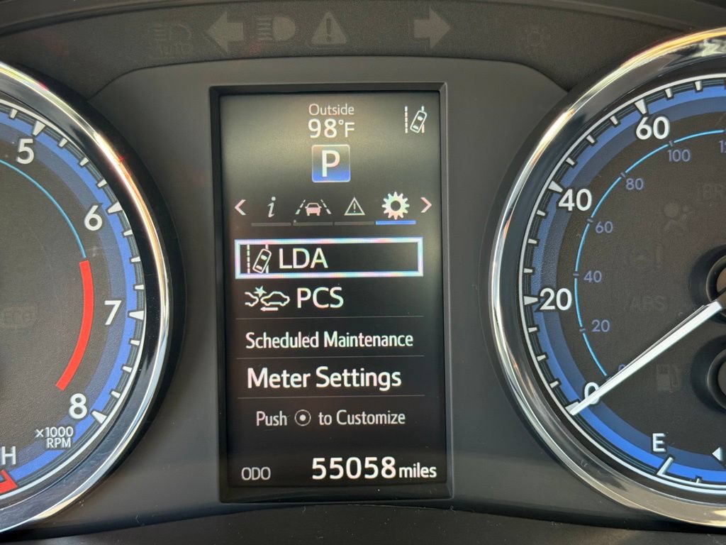 Used 2019 Toyota Corolla SE w/ Carpet Mat Package (TMS) FWD image 23