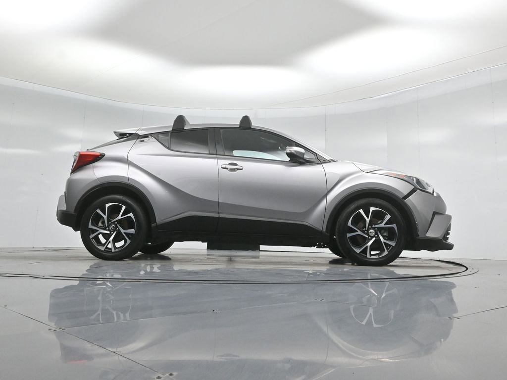 Used 2018 Toyota C-HR XLE image 45