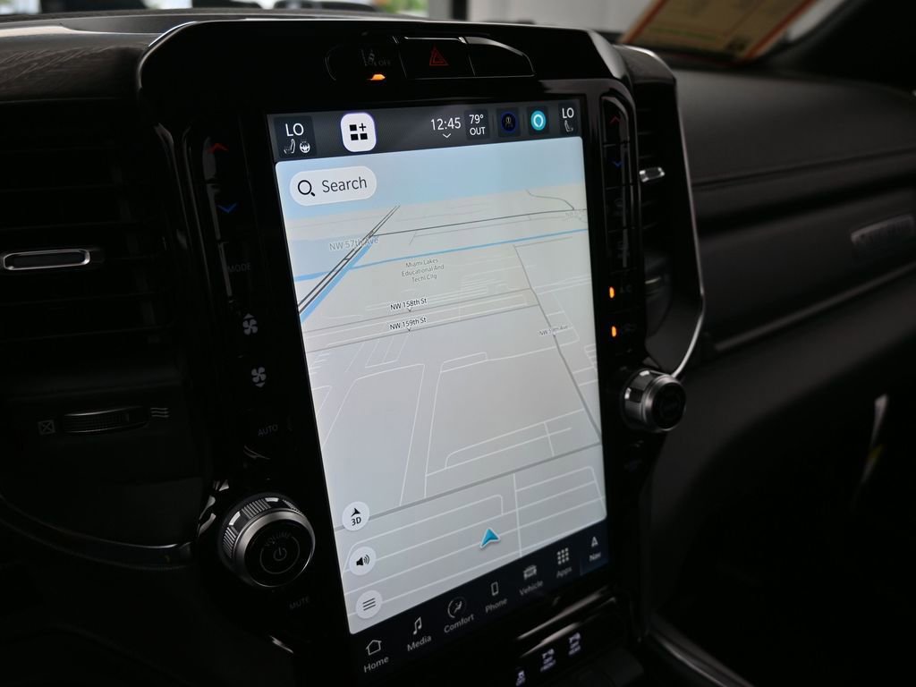 Used 2025 RAM 1500 Laramie image 19