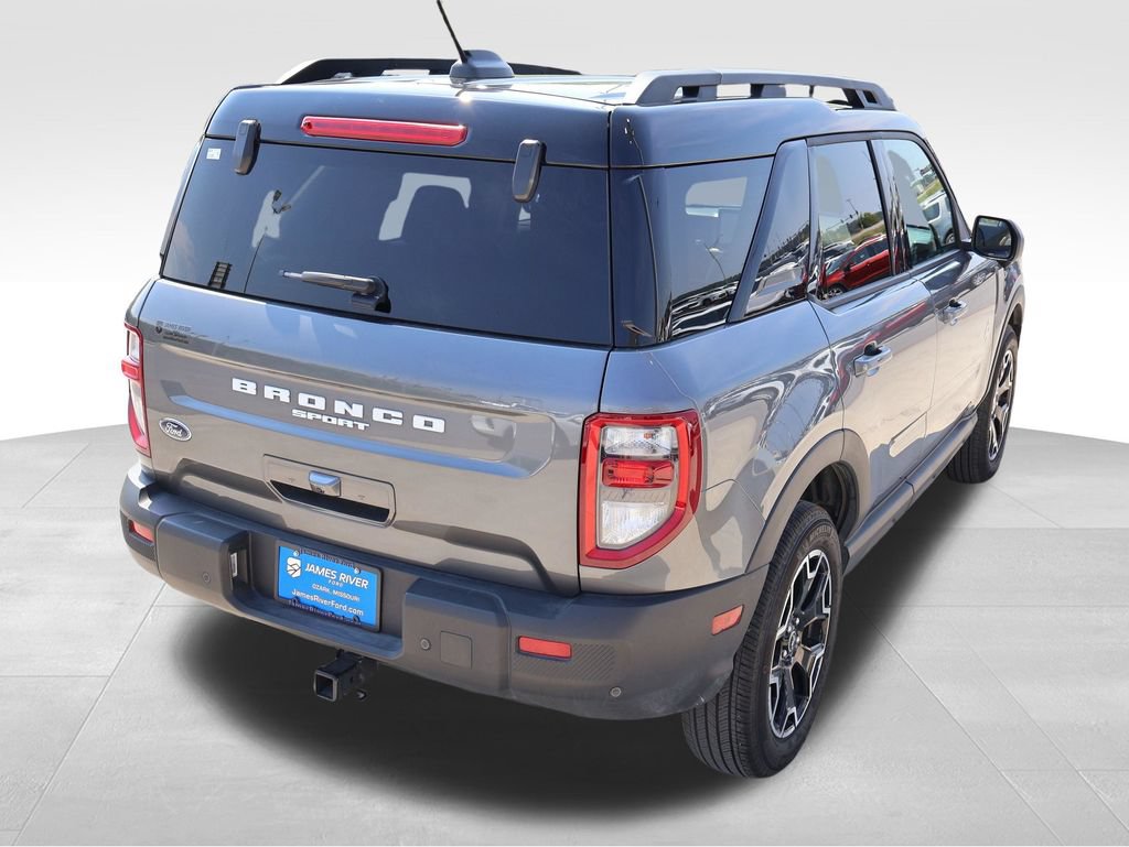 Certified 2025 Ford Bronco Sport Outer Banks w/ Outer Banks Tech Package+ AWD/4WD image 6