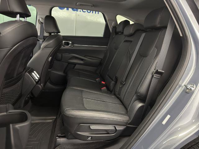 Used 2021 Kia Sorento S w/ Panoramic Sunroof Package FWD image 8