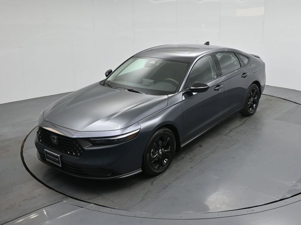 Used 2025 Honda Accord SE image 29