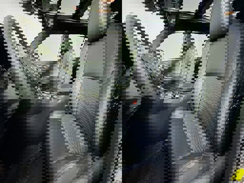 Used 2020 Toyota RAV4 XSE image 15