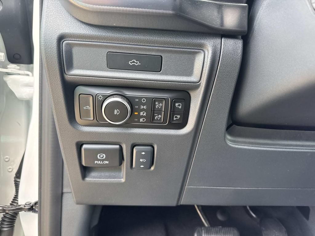 Certified 2026 Ford F150 Platinum w/ Equipment Group 700A Standard AWD/4WD image 24