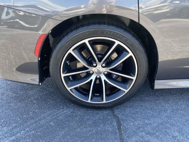 Used 2020 Dodge Charger Scat Pack w/ Plus Group RWD image 9