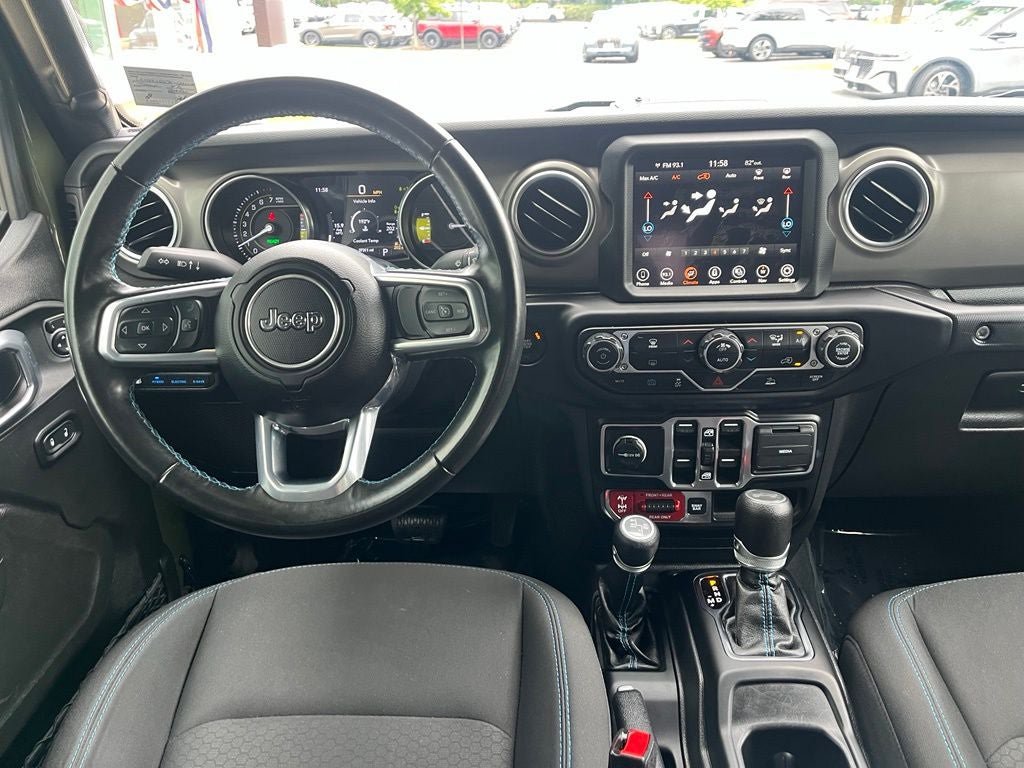 Used 2022 Jeep Wrangler Unlimited Rubicon 4xe AWD/4WD image 18
