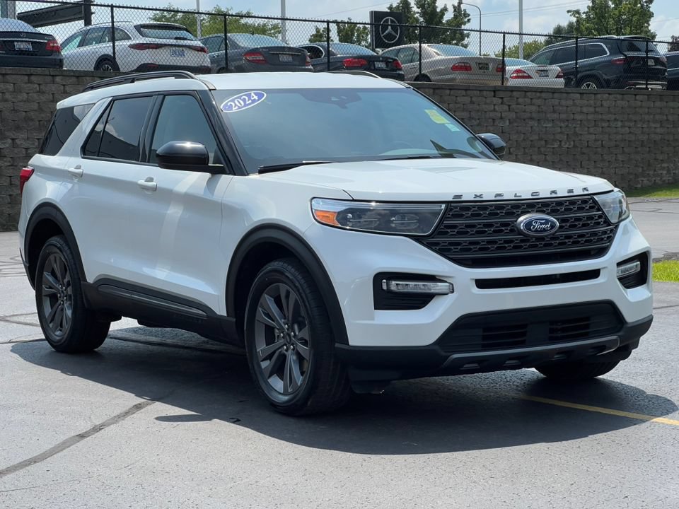 Certified 2024 Ford Explorer XLT w/ Equipment Group 202A AWD/4WD image 38