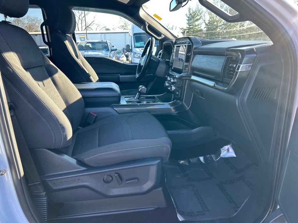 Certified 2022 Ford F150 XLT w/ Equipment Group 302A High image 16