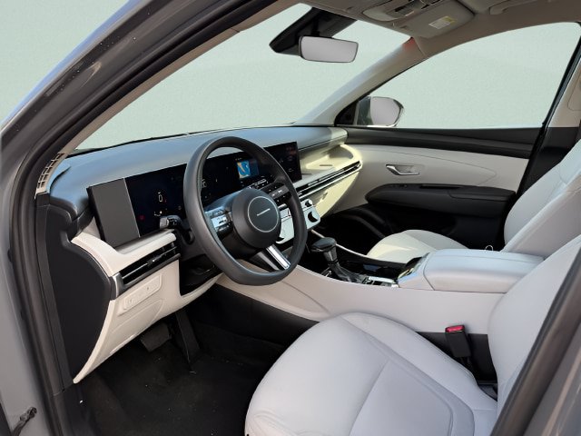 Used 2025 Hyundai Tucson SEL AWD/4WD image 4