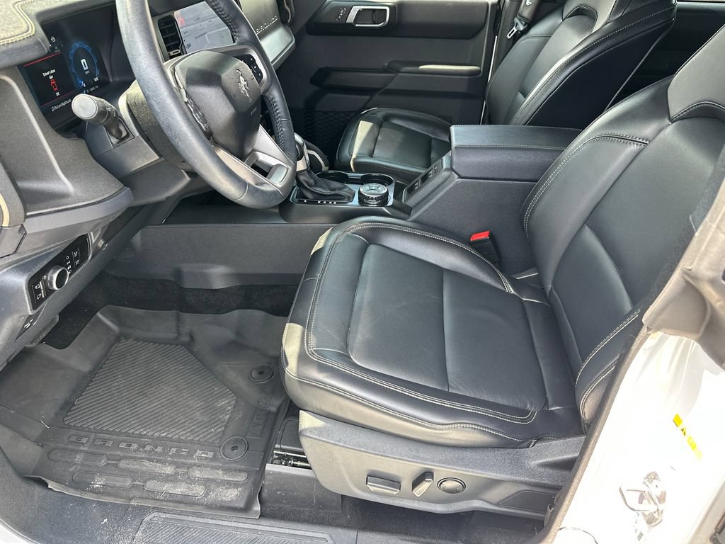Certified 2025 Ford Bronco Badlands AWD/4WD image 9