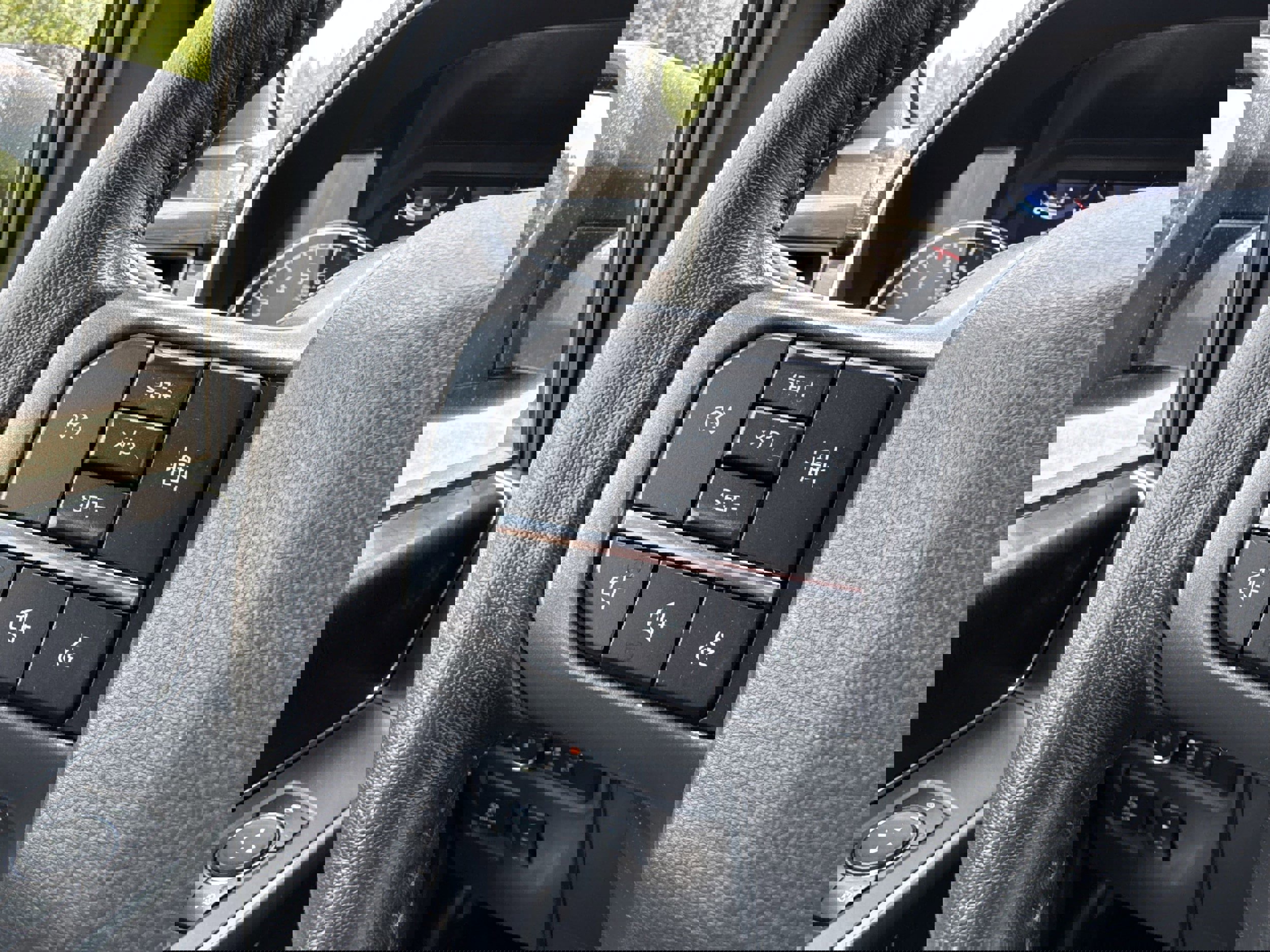 Certified 2022 Ford F150 XLT w/ Equipment Group 302A High image 20