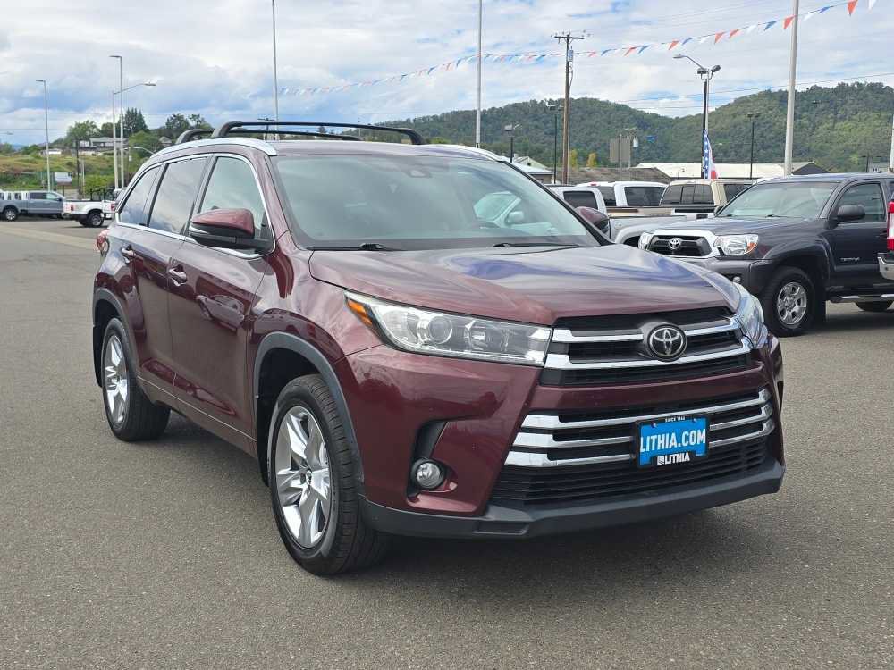 Used 2018 Toyota Highlander Limited AWD/4WD image 7