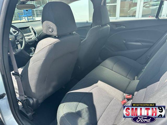 Used 2017 Chevrolet Cruze LS FWD image 17