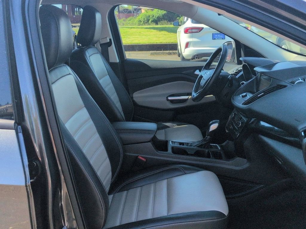 Certified 2019 Ford Escape SEL AWD/4WD image 29