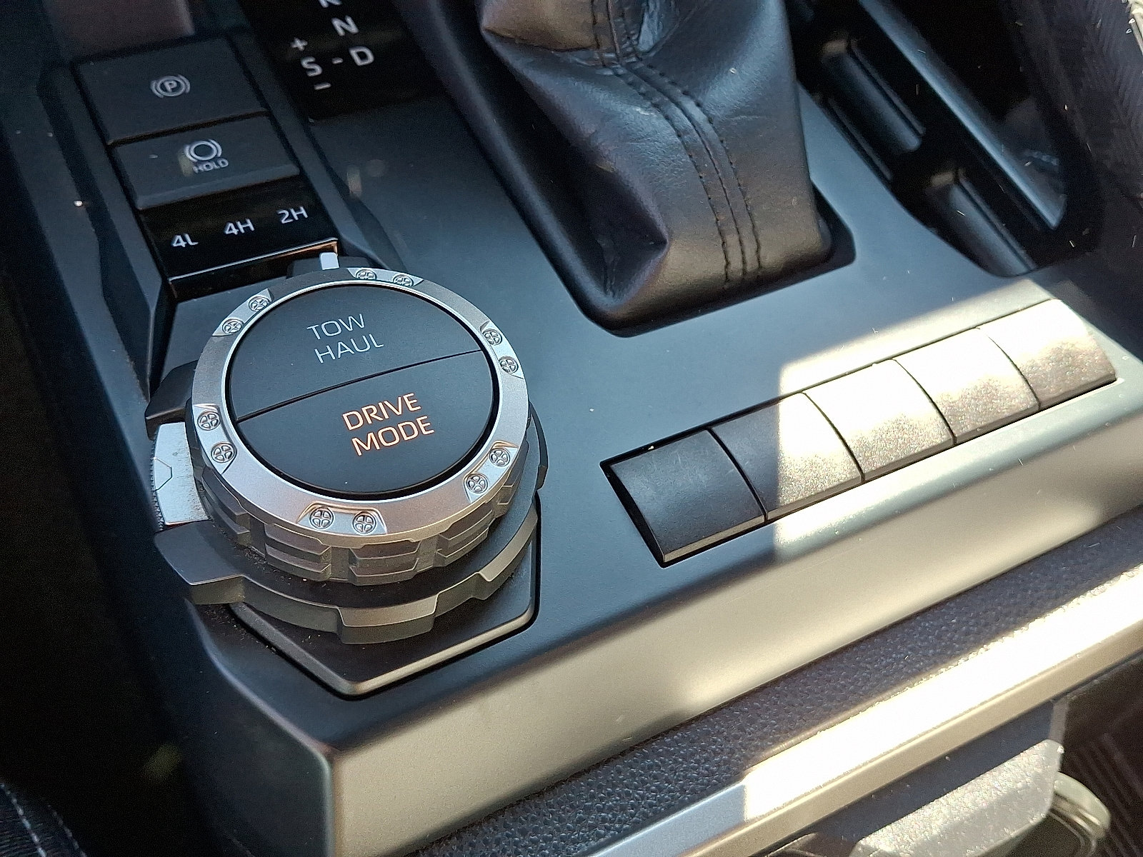 Used 2025 Toyota Tacoma TRD Sport image 33