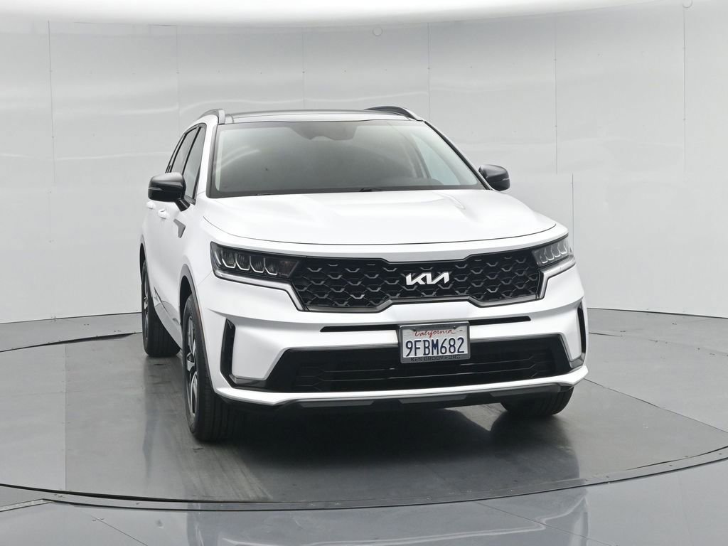 Used 2023 Kia Sorento S w/ Panoramic Sunroof Package image 6