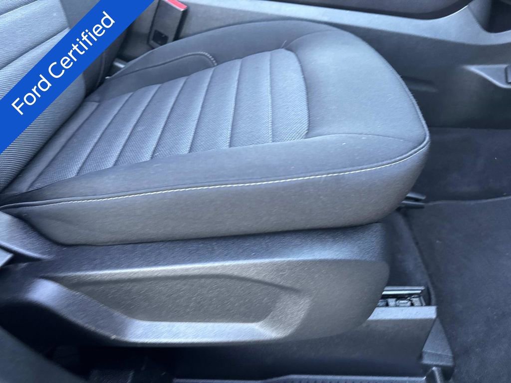 Certified 2024 Ford Edge SE image 13