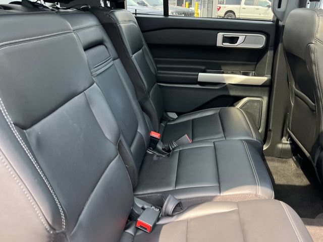 Certified 2024 Ford Explorer XLT w/ Equipment Group 202A AWD/4WD image 28