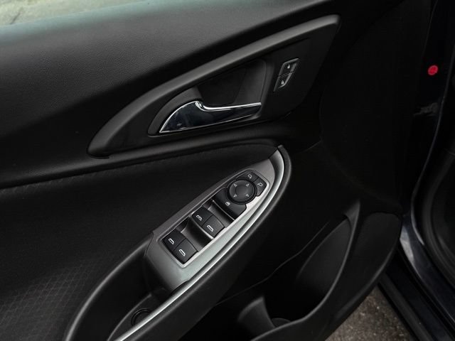 Used 2023 Chevrolet Malibu LT w/ Driver Confidence Package FWD image 12