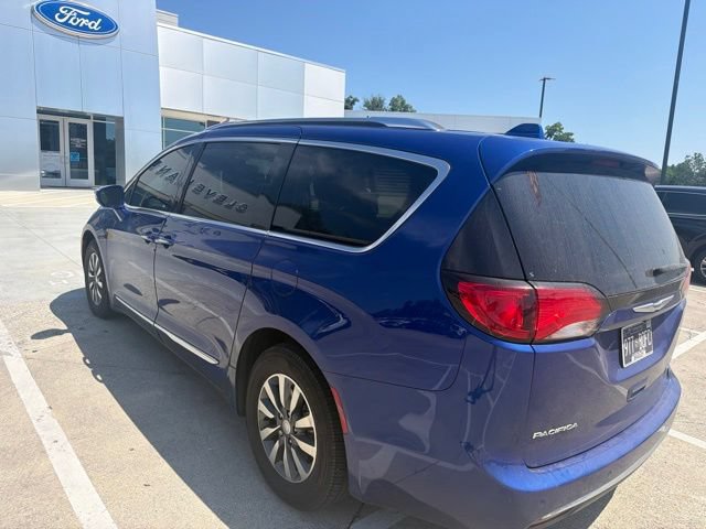 Used 2020 Chrysler Pacifica Limited FWD image 36