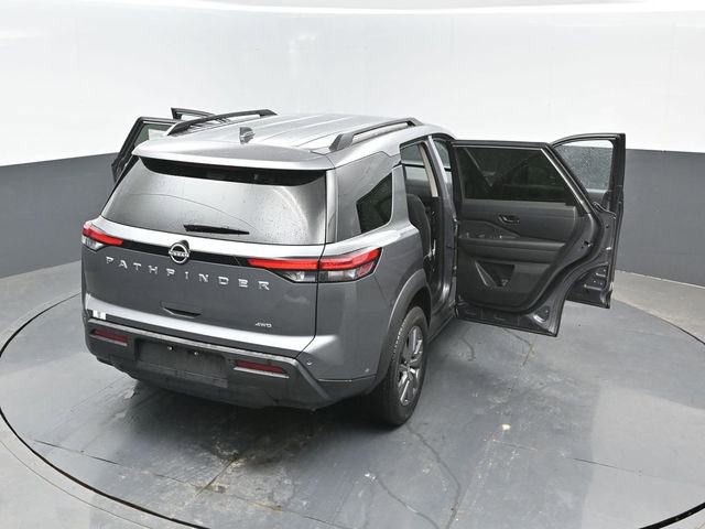 Used 2025 Nissan Pathfinder SV AWD/4WD image 23