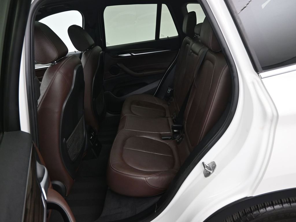 Used 2017 BMW X1 xDrive28i image 12