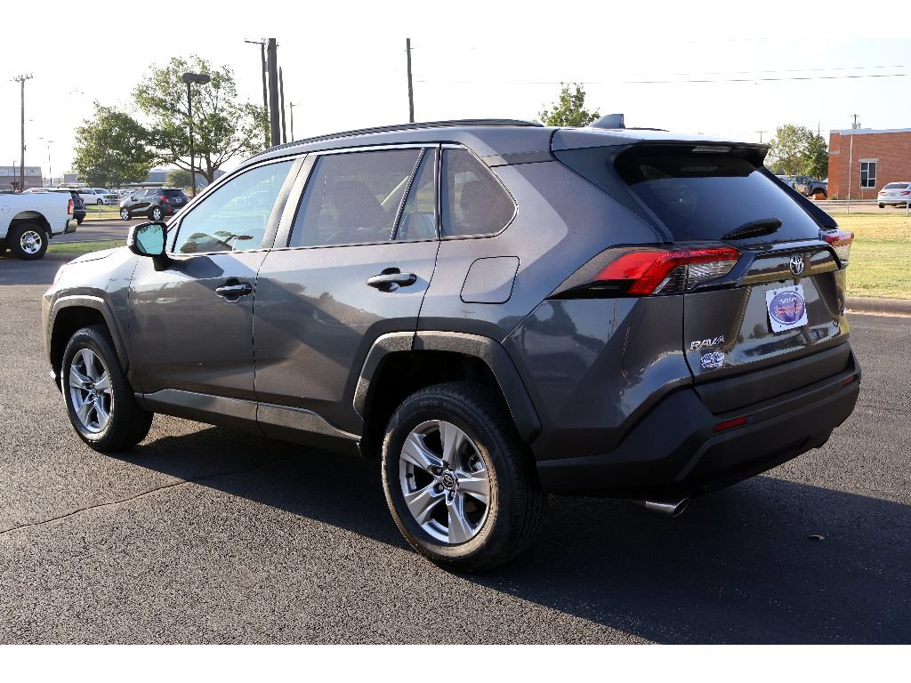 Used 2023 Toyota RAV4 XLE w/ Convenience Package FWD image 14