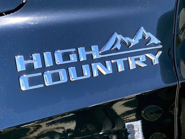 Used 2022 Chevrolet Tahoe High Country AWD/4WD image 11