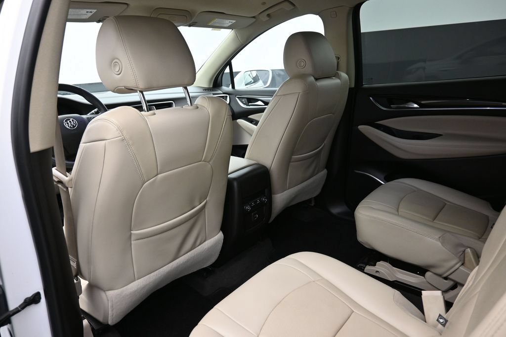 Used 2019 Buick Enclave Essence FWD image 25