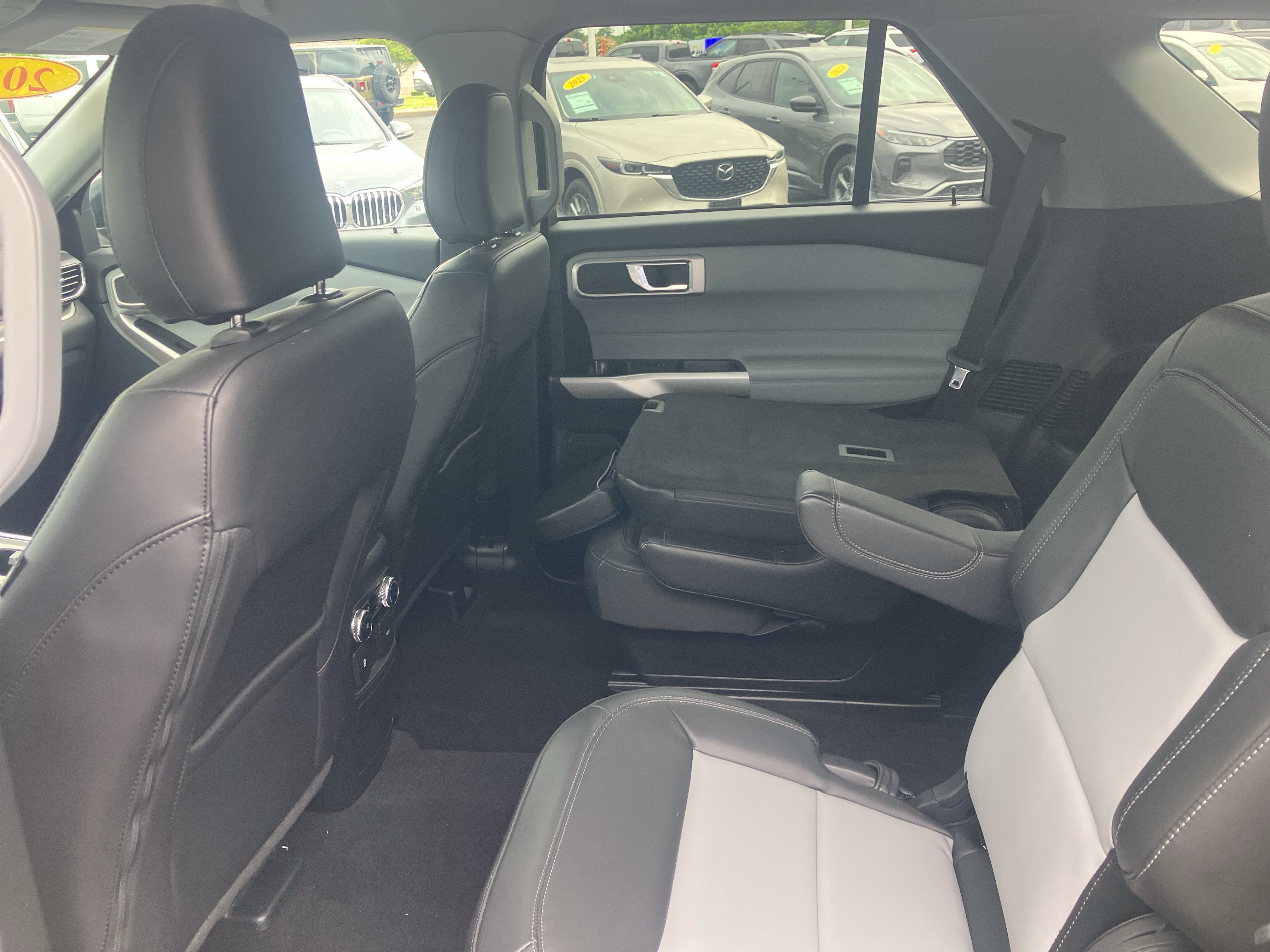 Certified 2024 Ford Explorer XLT w/ Equipment Group 202A AWD/4WD image 15