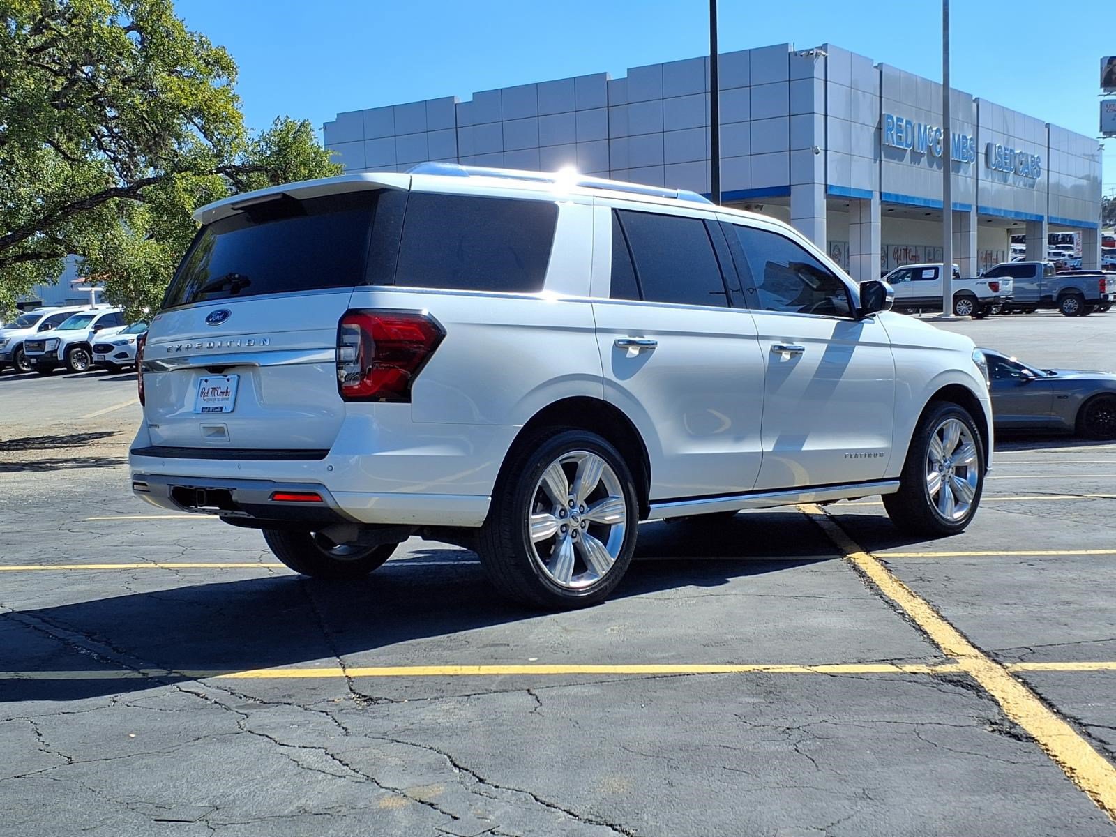 Certified 2023 Ford Expedition Platinum RWD image 6