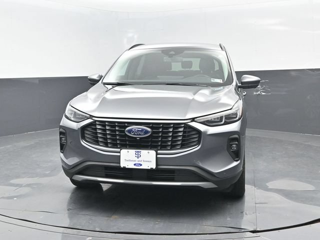 Certified 2024 Ford Escape Platinum AWD/4WD image 19