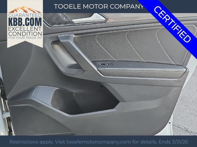 Used 2022 Volkswagen Tiguan SE R-Line image 33