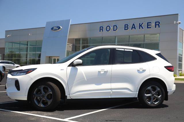 Certified 2023 Ford Escape ST-Line Select w/ Tech Pack #1 AWD/4WD image 3