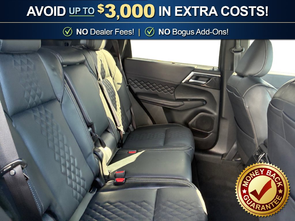 Used 2024 Mitsubishi Outlander SEL FWD image 23