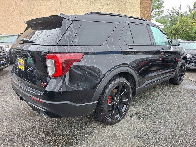 Certified 2024 Ford Explorer ST w/ Equipment Group 401A AWD/4WD image 8