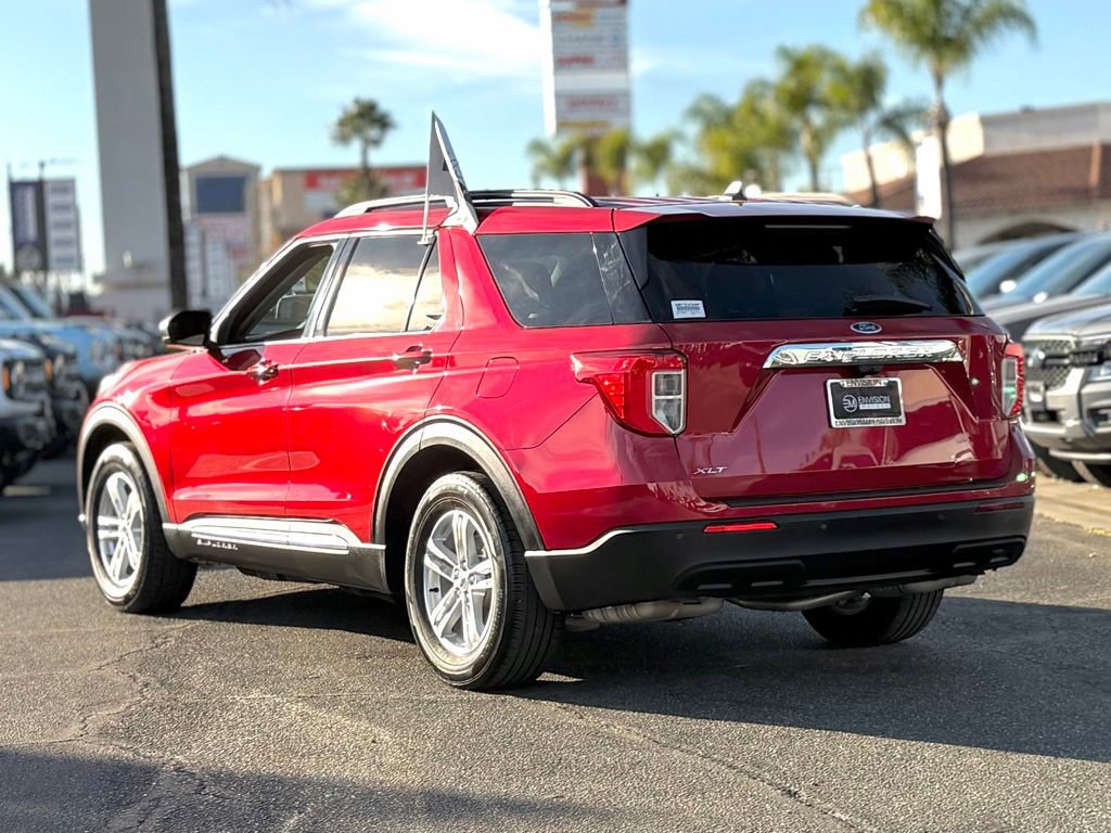 Certified 2022 Ford Explorer XLT image 6