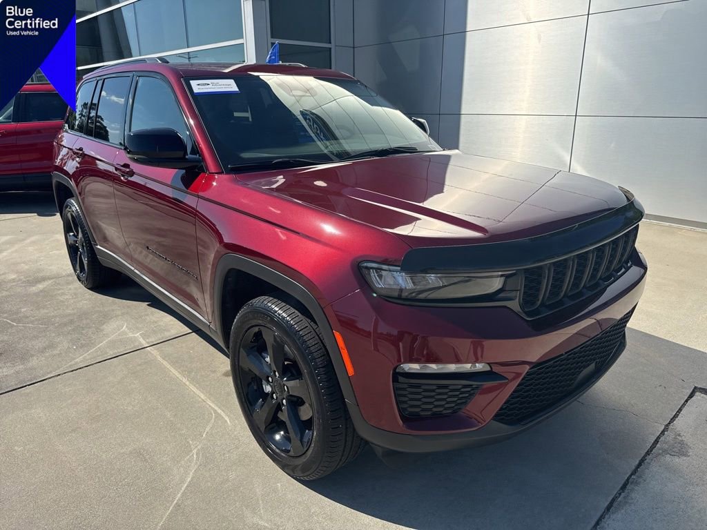 Used 2025 Jeep Grand Cherokee Limited w/ Black Appearance Package