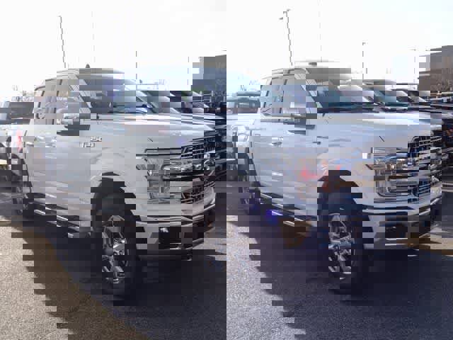 Certified 2019 Ford F150 Lariat w/ Equipment Group 502A Luxury image 3