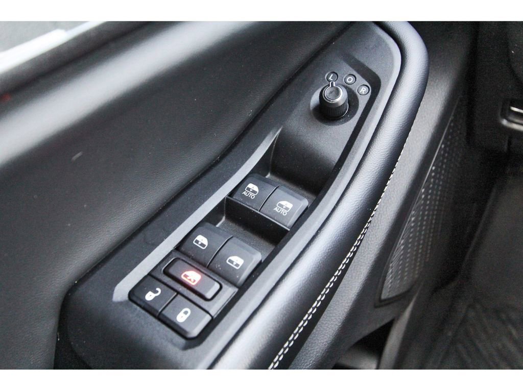 Used 2023 Jeep Grand Cherokee L Laredo AWD/4WD image 23